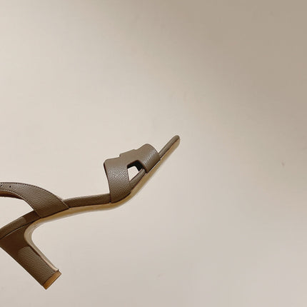 HOLY 75 SANDAL IN MEDIUM BROWN GRAINED CALFSKIN