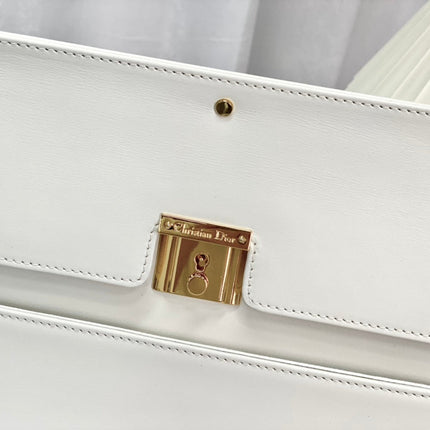 PARISIENNE 30 HANDBAG IN WHITE SMOOTH CALFSKIN