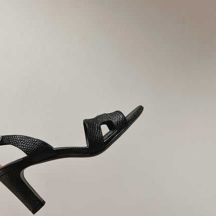 HOLY 75 SANDAL IN BLACK GRAINED CALFSKIN