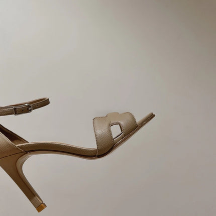 PREMIERE 105 SANDAL IN SAND BROWN CALFSKIN