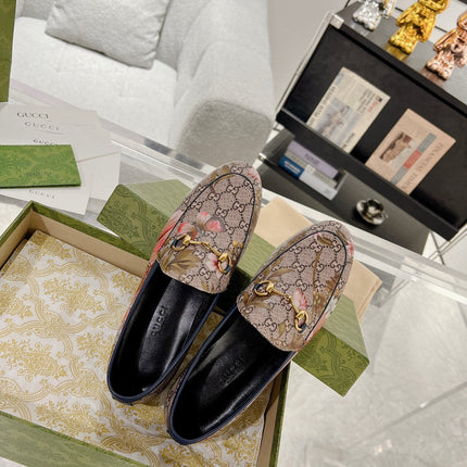 HORSEBIT LOAFER WITH FLOWER PRINT IN DARK BEIGE MONOGRAM JACQUARD FABRIC