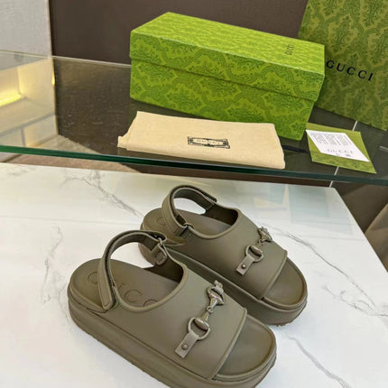 HORSEBIT FLATFORM SANDAL 5 CM IN ARMY GREEN IMPORTED TPU