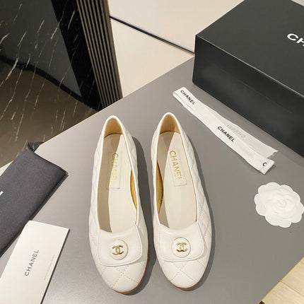 BALLET FLAT WHITE LAMBSKIN