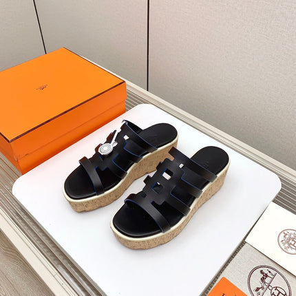 ISABELLA 30 SANDAL IN BLACK CALFSKIN