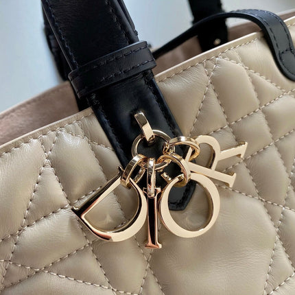 MINI TOUJOURS BAG 23 IN BEIGE CANNAGE CALFSKIN BLACK STRAP