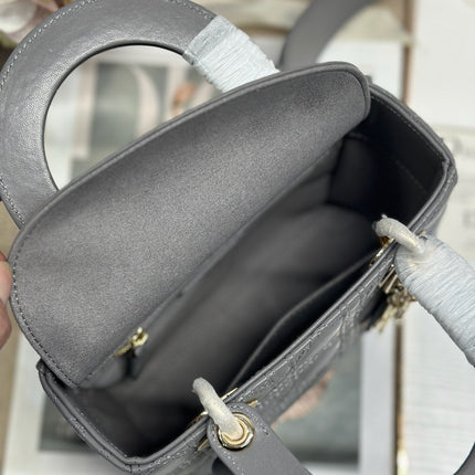 LADY SMALL BAG 20 IN GREY MACROCANNAGE LAMBSKIN GOLD HARDWARE