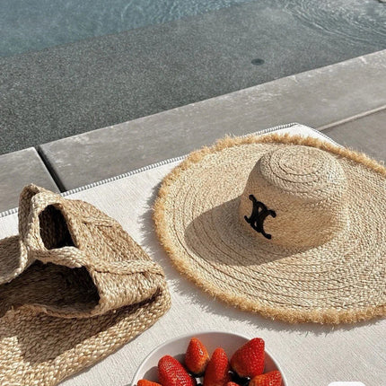 WIDE BRIM HAT MODEL 650341 IN NATURAL RAFFIA STRAW