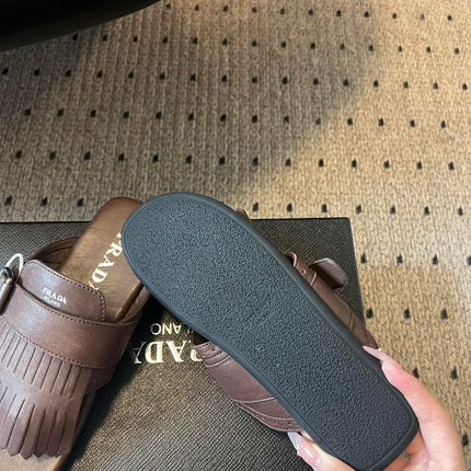 PRADA 25S SHUFFLE LEATHER THONG SANDALS IN BROWN CALFSKIN