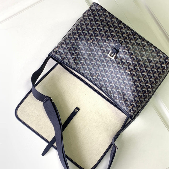 CAPETIEN MESSENGER BAG 39 IN NAVY BLUE GOYARDINE CANVAS AND CALFSKIN