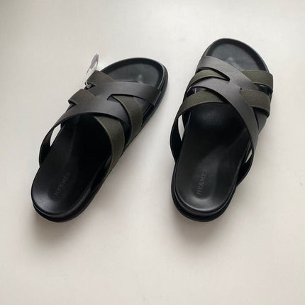 HM SLIDES IN BLACK AND DARK GREEN FABRIC
