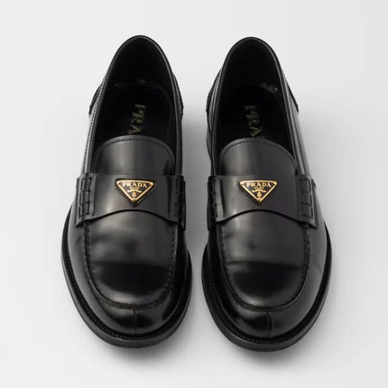 PRADA LOAFER IN BLACK PATENT CALFSKIN