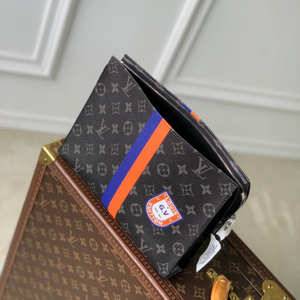 RIO TOILET POUCH 25 IN BLACK CANVAS MONOGRAM SILVER LOCK