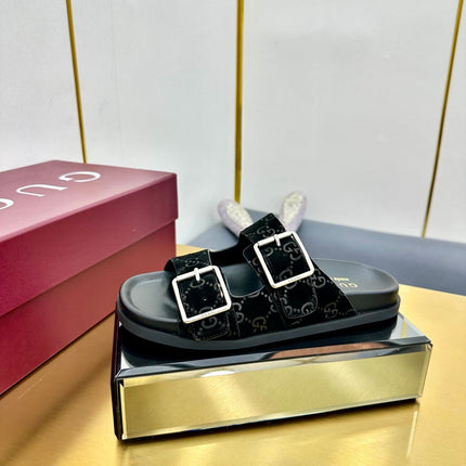 GG SANDALS IN BLACK LAMBSKIN MIX SUEDE EMBOSSED LOGO