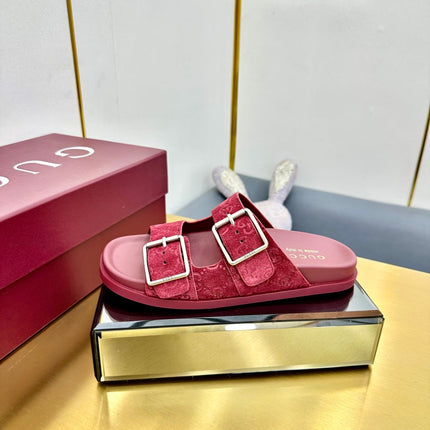 GG SANDALS IN RED LAMBSKIN MIX SUEDE EMBOSSED LOGO