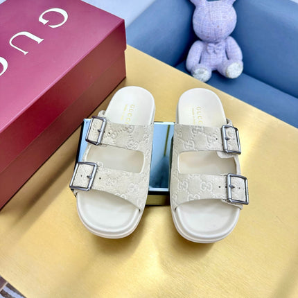 GG SANDALS IN CREAM WHITE LAMBSKIN MIX SUEDE EMBOSSED LOGO