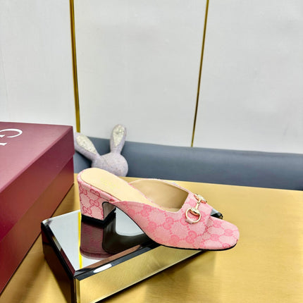 GG HIGH HEELS 65 IN PINK FABRIC WITH GOLD HARDWARE