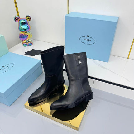 PRADA 25S BROOKLYN BOOTS 50MM IN BLACK CALFSKIN WITH LOGO