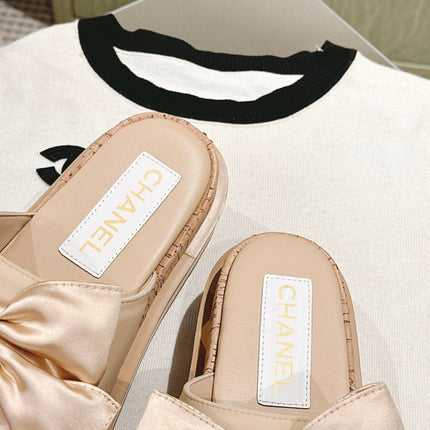 CC SLIPPERS WITH SILK BOW IN BEIGE ALMOND COWHIDE