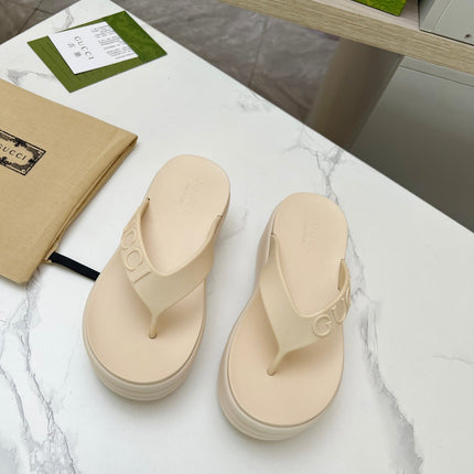 THONG PLATFORM 5 CM IN BEIGE CREAM IMPORTED TPU