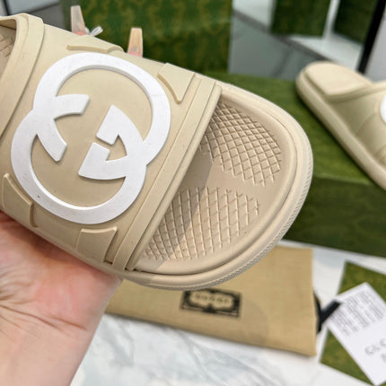 PLATFORM SLIPPERS IN SAND BROWN IMPORTED TPU