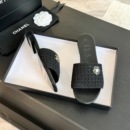 CC BLACK WOVEN FLAT SLIPPERS