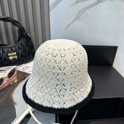 BUCKET HAT MODEL 652272 IN BLACK AND WHITE CROCHET