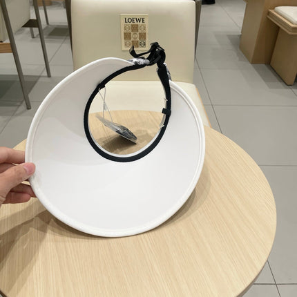 VISOR HAT MODEL 652204 IN GREY AND WHITE FABRIC