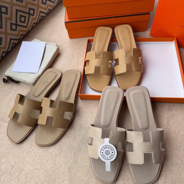 0RAN SANDALS IN KHAKI BROWN CALFSKIN