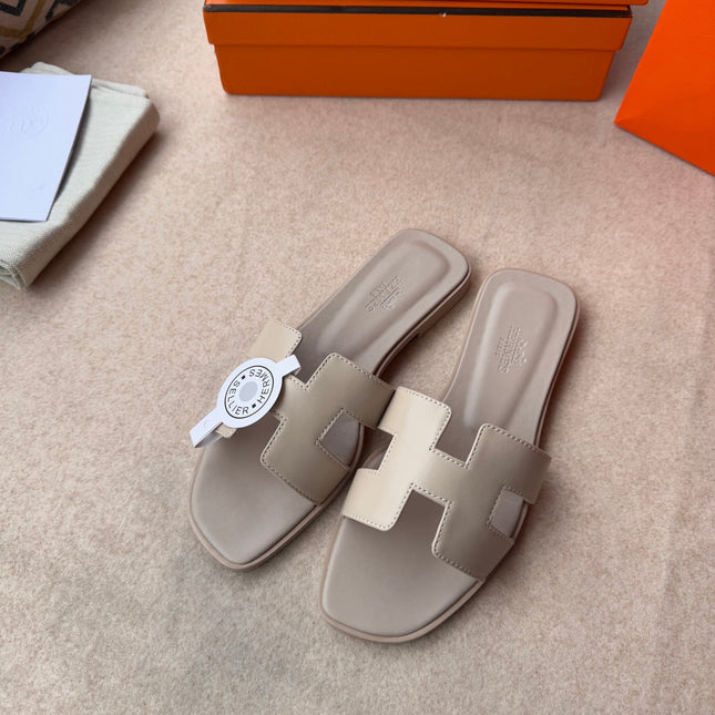 0RAN SANDALS IN KHAKI BROWN CALFSKIN