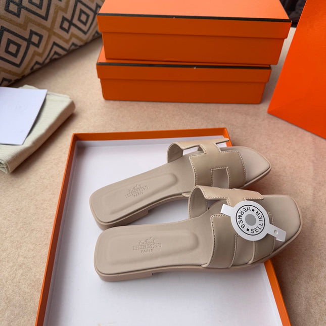 0RAN SANDALS IN KHAKI BROWN CALFSKIN