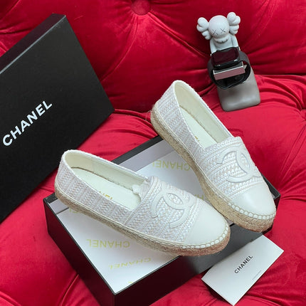 WOVEN LOAFERS IN WHITE FABRIC