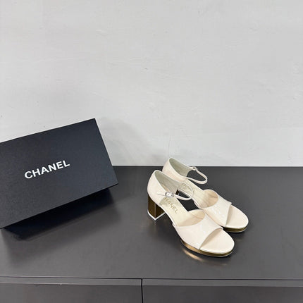 BLOCK HEEL SANDALS WHITE SHEEPSKIN