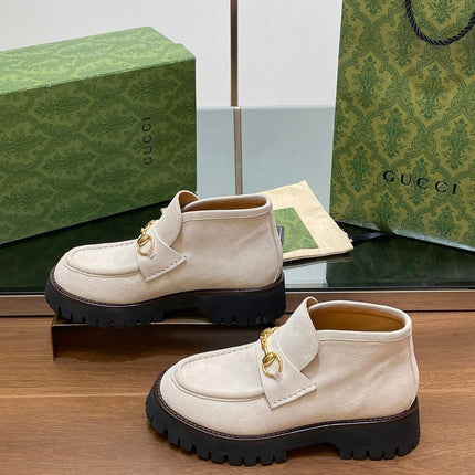 GG WOMEN'S HORSEBIT ANKLE BOOTS 4.5CM IN WHITE SUEDE