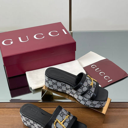 HIGH 6.3 CM WEDGE SANDALS IN BLACK CALFSKIN AND FABRIC