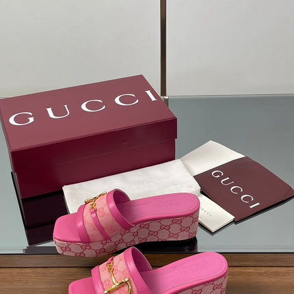 HIGH 6.3 CM WEDGE SANDALS IN PINK CALFSKIN AND FABRIC