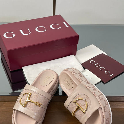 HIGH 5.5 CM WEDGE SANDALS IN LIGHT PINK CALFSKIN AND FABRIC