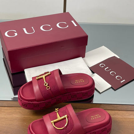 HIGH 5.5 CM WEDGE SANDALS IN RED CALFSKIN AND FABRIC