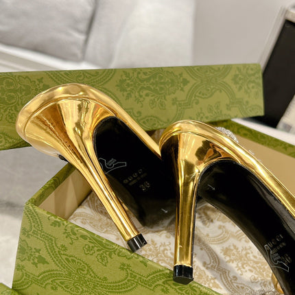 STRAPPY SANDAL WITH RHINESTONE CHAIN IN GOLD PATENT LEATHER