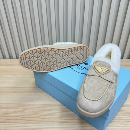LOAFER IN KHAKI BEIGE SUEDE AND FUR LINING ATTACHED TRIANGLE LOGO