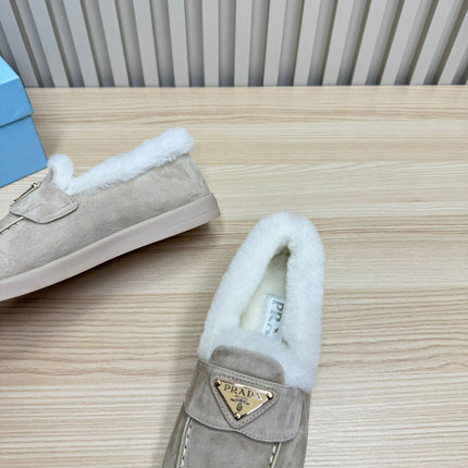LOAFER IN KHAKI BEIGE SUEDE AND FUR LINING ATTACHED TRIANGLE LOGO