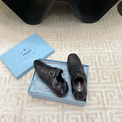 TASSEL LOAFERS IN BLACK LAMBSKIN