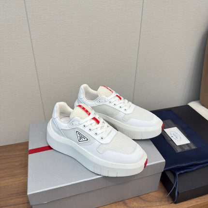 PRADA 25S SPORTY STYLE MEN SNEAKERS LOGO 45MM IN WHITE AND RED CALFSKIN