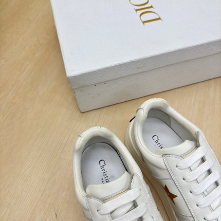 GOLD STAR PLATFORM SNEAKER IN WHITE CALFSKIN AND SUEDE