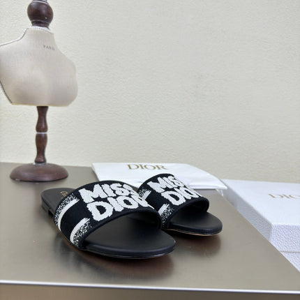 DWAY SLIDE EMBROIDERED COTTON AND BLACK MISS DIOR ALLOVER MOTIF