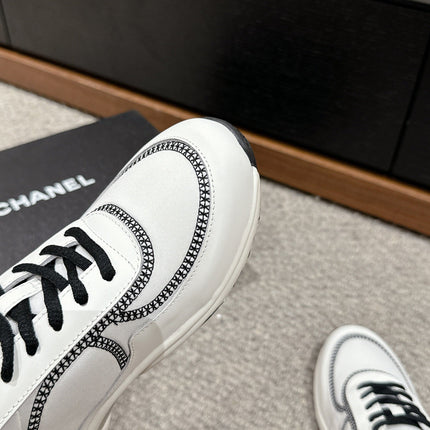 CLASSIC TRAINER IN WHITE MIX BLACK FABRIC