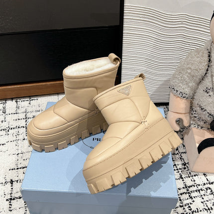 MONOLITH ANKLE BOOTS IN BUFF BEIGE CALFSKIN AND LAMB FUR LINING