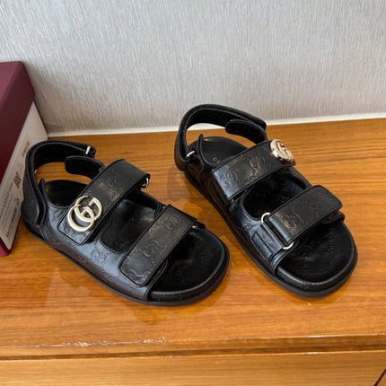 GG SANDALS S25 IN BLACK LAMBSKIN EMBOSSED LOGO WITH GOLD HARDWARE