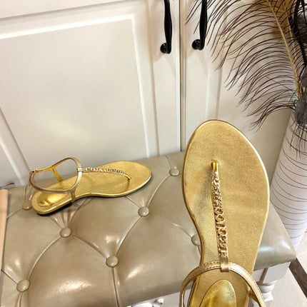 GG SIGNORINA THONG SANDALS IN GOLD SHEEPSKIN