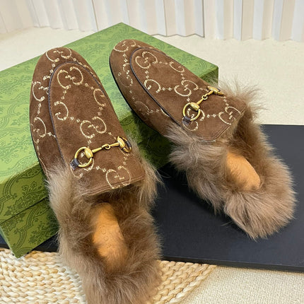 HORSEBIT MULE IN COCOA BROWN MONOGRAM VELVET AND LAMB WOOL LINING