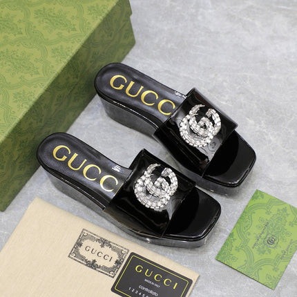 HIGH WEDGE PLATFORM WITH DOUBLE G IN BLACK GLOSSY CALFSKIN